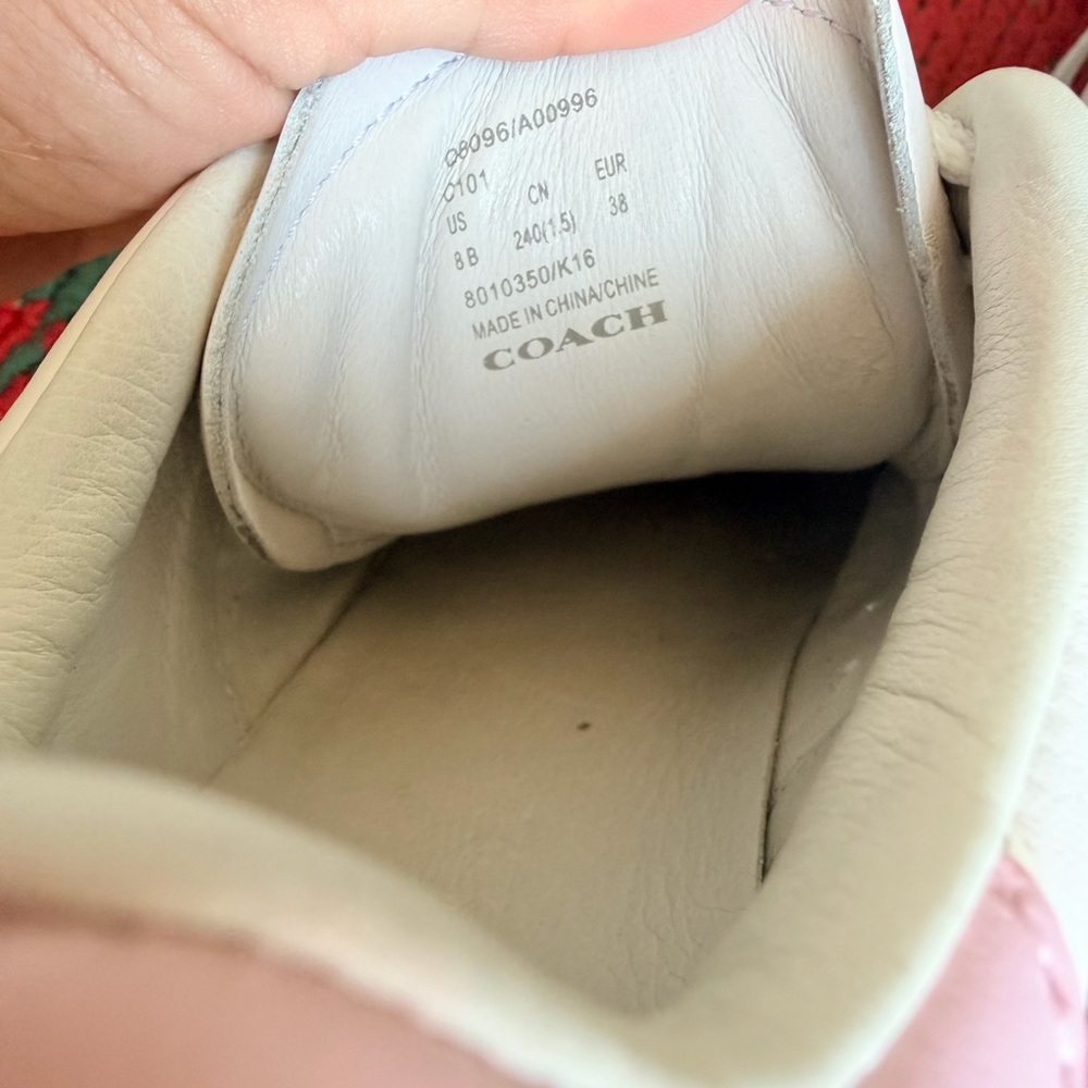 Coach size 8 women White & Pink Low-Top Leather - Picture 5 of 8